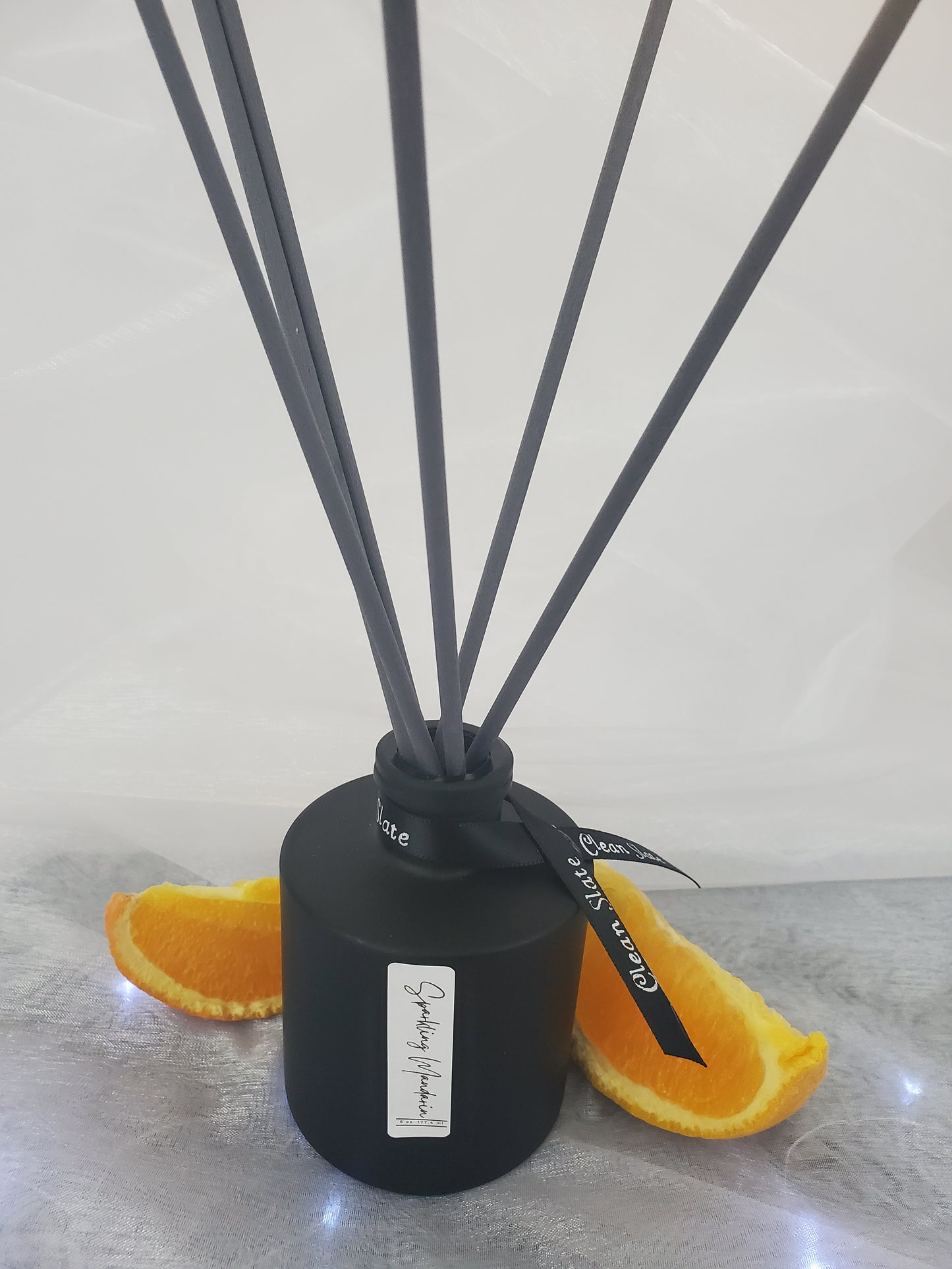 Sparkling Mandarin Black Round Reed Diffuser 6 oz