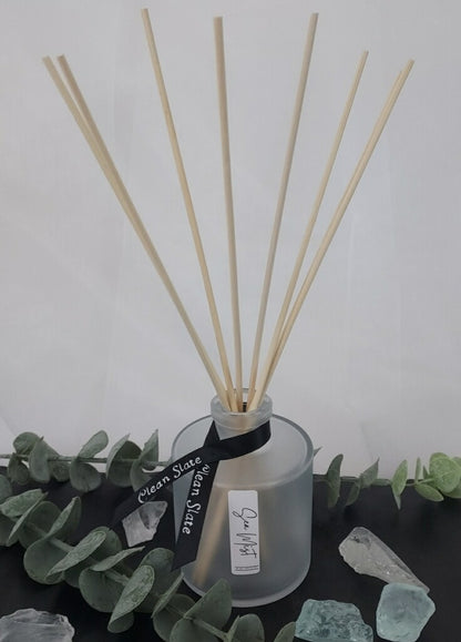 Sea Mist Frosted Round Reed Diffuser 6 oz